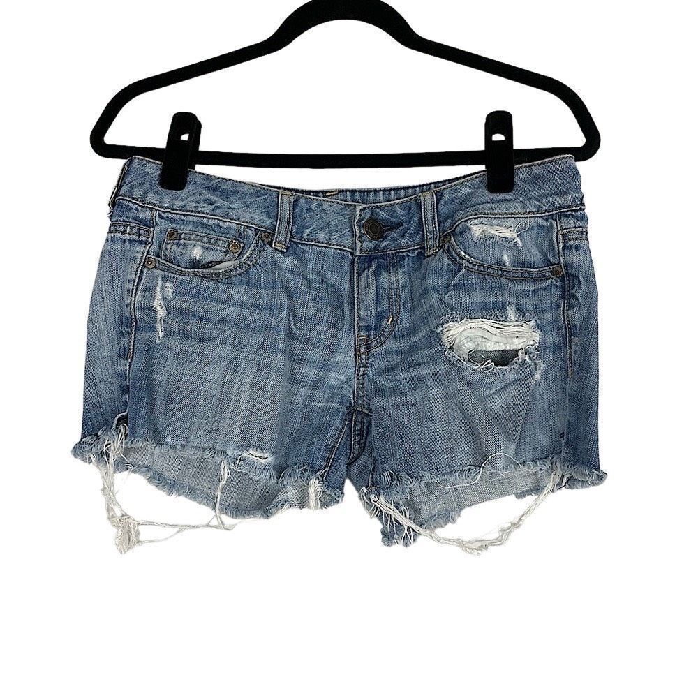 American Eagle Outfitter’s Distressed Cut Off Denim Shortie Short - Women’s 4